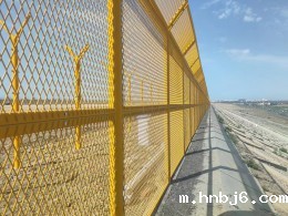 乌鲁木齐机场改扩建工程机场工程飞行区围界、围场路等附属工程项目